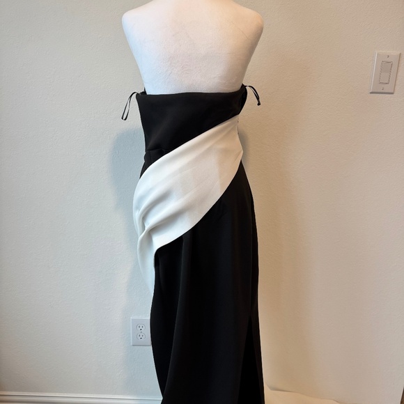 ASOS Black and White Gown - Picture 3 of 11